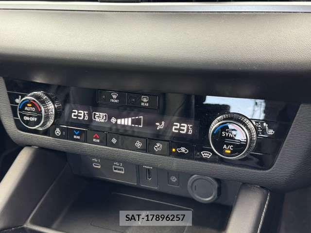 Mitsubishi OUTLANDER PHEV 2024-08 8355300-12
