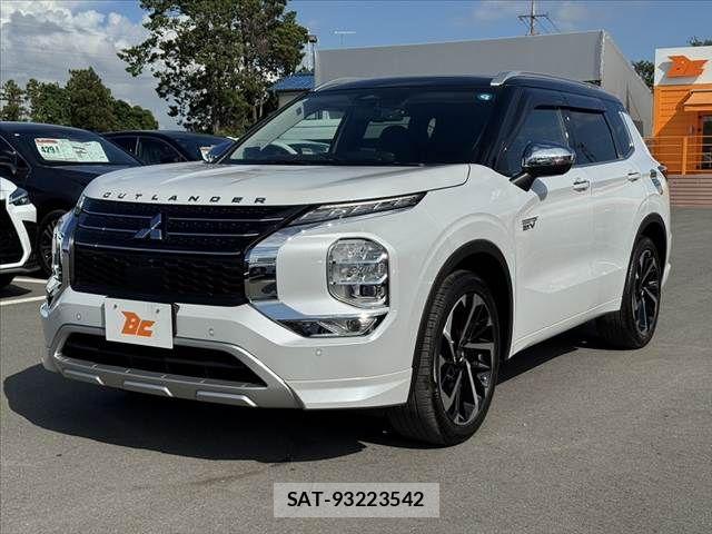 Mitsubishi OUTLANDER PHEV 2022-05 8355302-9
