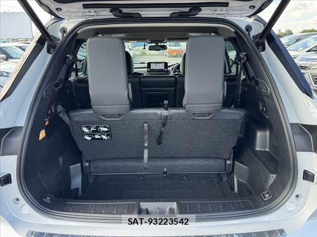 Mitsubishi OUTLANDER PHEV 2022-05 8355302-18