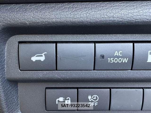 Mitsubishi OUTLANDER PHEV 2022-05 8355302-25