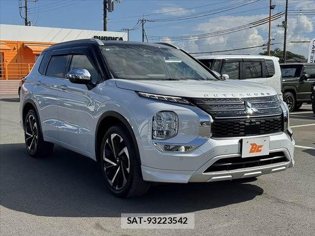 Mitsubishi OUTLANDER PHEV 2022-05 8355302-7