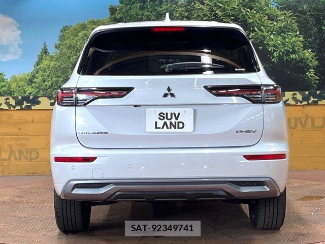 Mitsubishi OUTLANDER PHEV 2024-11 8355298-14