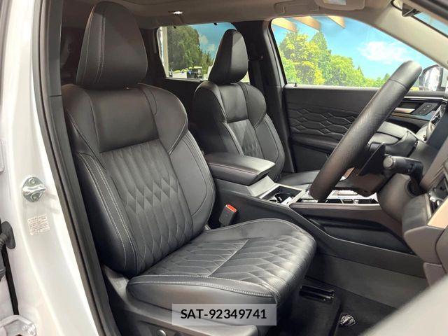 Mitsubishi OUTLANDER PHEV 2024-11 8355298-7