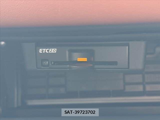 Mitsubishi OUTLANDER PHEV 2022-02 8355301-5