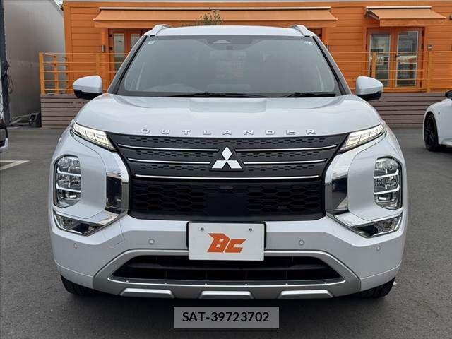 Mitsubishi OUTLANDER PHEV 2022-02 8355301-8