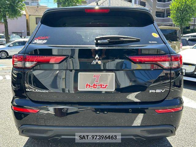Mitsubishi OUTLANDER PHEV 2022-06 8368039-24