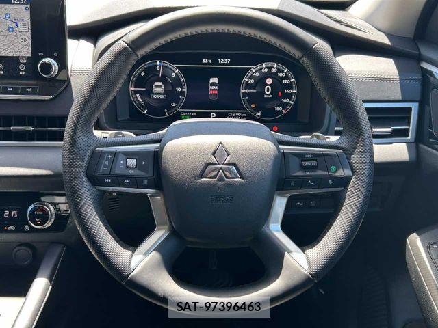 Mitsubishi OUTLANDER PHEV 2022-06 8368039-2