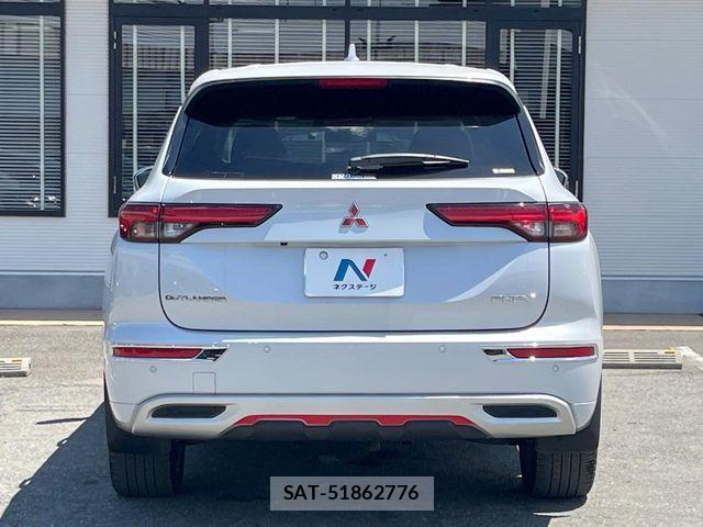 Mitsubishi OUTLANDER PHEV 2022-06 8368038-16