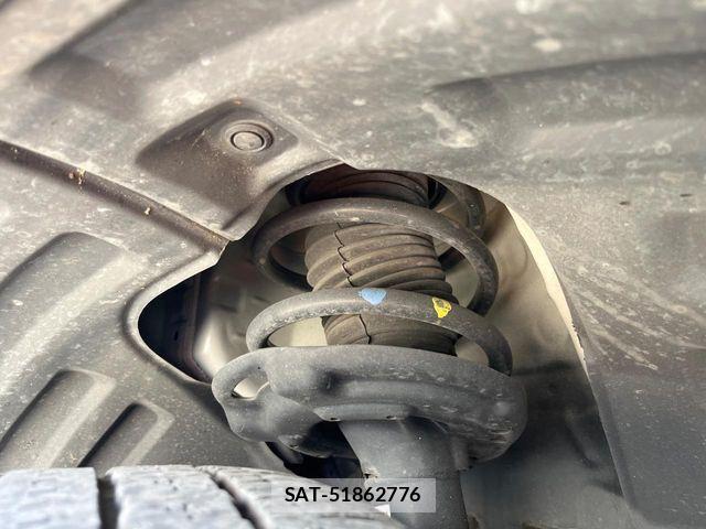 Mitsubishi OUTLANDER PHEV 2022-06 8368038-19