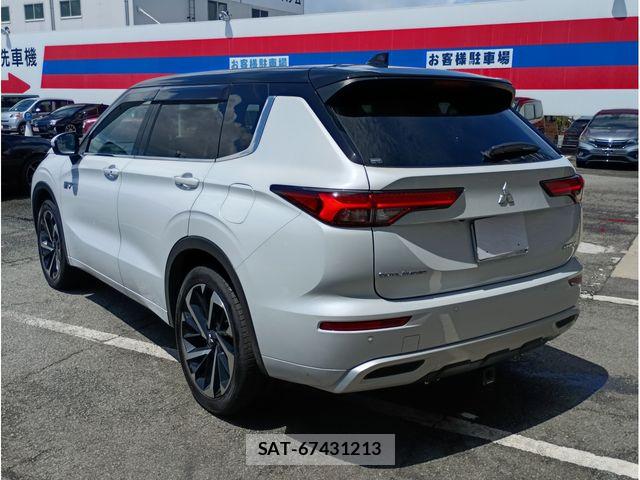 Mitsubishi OUTLANDER PHEV 2024-09 8368034-4