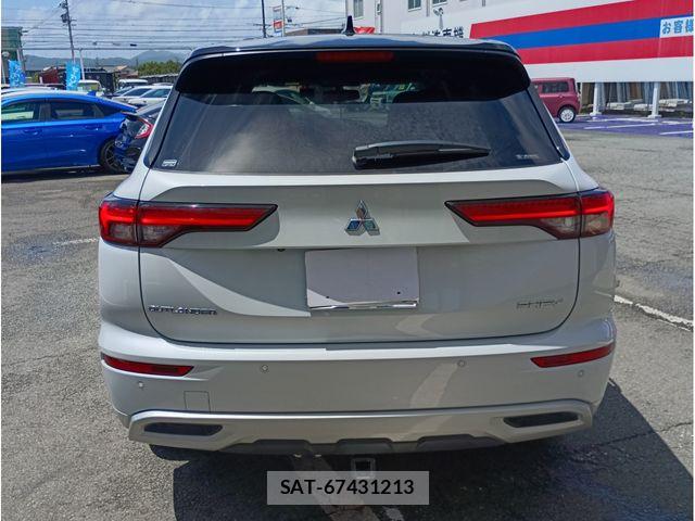 Mitsubishi OUTLANDER PHEV 2024-09 8368034-5
