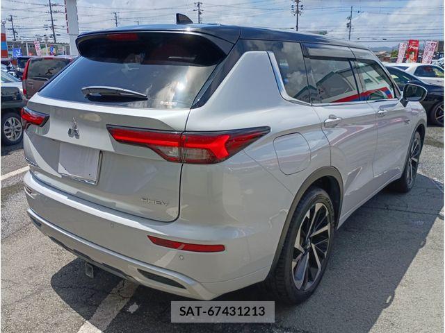 Mitsubishi OUTLANDER PHEV 2024-09 8368034-6