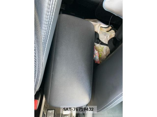 Mitsubishi OUTLANDER PHEV 2017-02 8368043-24