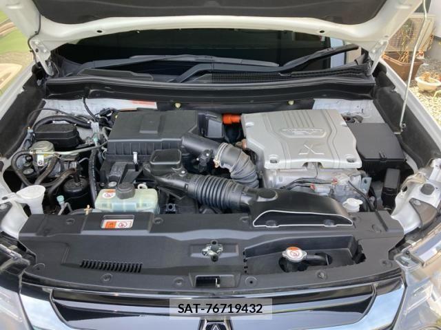 Mitsubishi OUTLANDER PHEV 2017-02 8368043-4