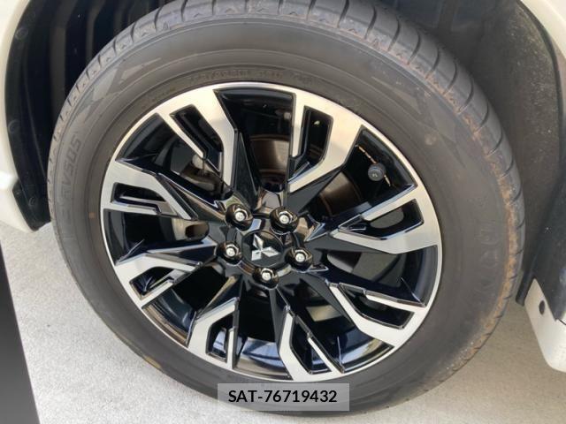 Mitsubishi OUTLANDER PHEV 2017-02 8368043-7