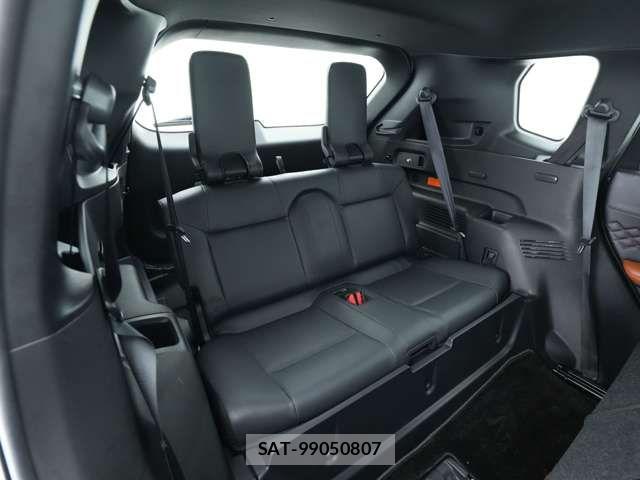Mitsubishi OUTLANDER PHEV 2023-08 8368036-7