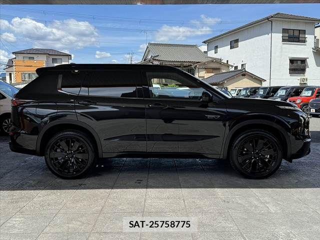 Mitsubishi OUTLANDER PHEV 2026-03 8368032-10
