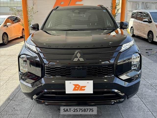 Mitsubishi OUTLANDER PHEV 2026-03 8368032-8