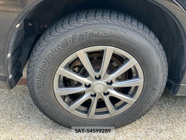 Mitsubishi OUTLANDER PHEV 2015-10 8368042-15