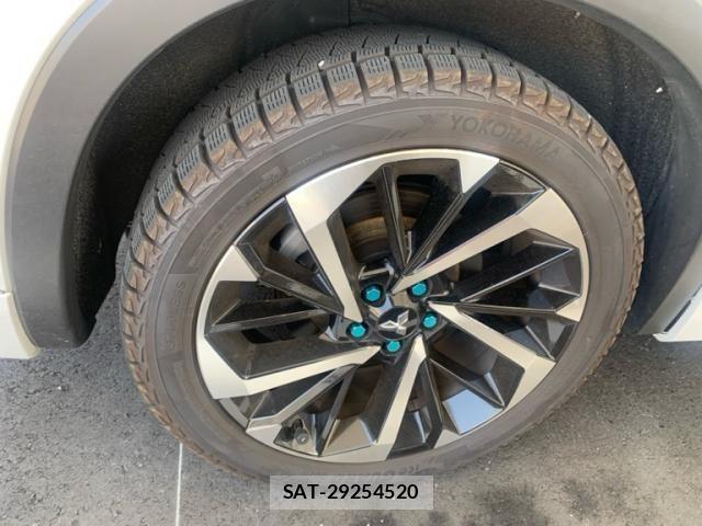 Mitsubishi OUTLANDER PHEV 2022-06 8368035-9