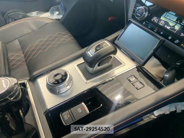 Mitsubishi OUTLANDER PHEV 2022-06 8368035-22