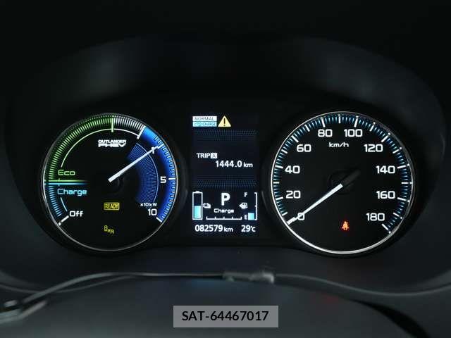 Mitsubishi OUTLANDER PHEV 2018-12 8368040-11