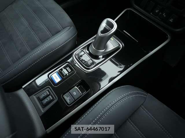Mitsubishi OUTLANDER PHEV 2018-12 8368040-14