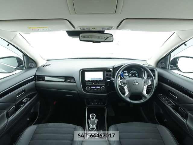 Mitsubishi OUTLANDER PHEV 2018-12 8368040-4
