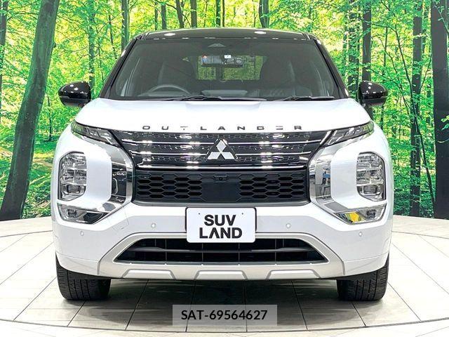 Mitsubishi OUTLANDER PHEV 2022-07 8368037-15