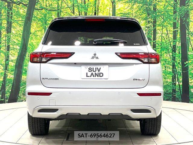 Mitsubishi OUTLANDER PHEV 2022-07 8368037-16