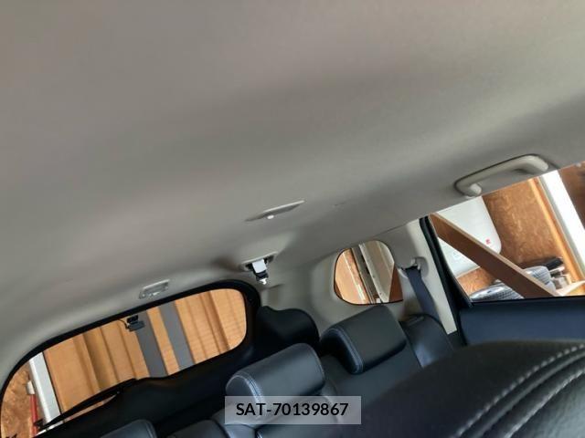 Mitsubishi OUTLANDER PHEV 2013-12 8372024-17