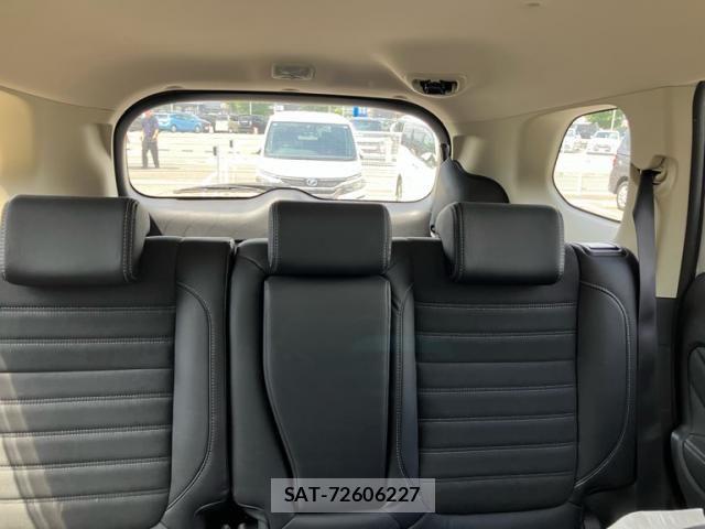Mitsubishi OUTLANDER PHEV 2015-09 8414266-27