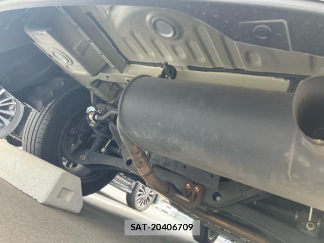 Mitsubishi OUTLANDER PHEV 2017-09 8414262-21