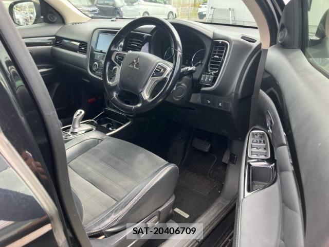 Mitsubishi OUTLANDER PHEV 2017-09 8414262-4