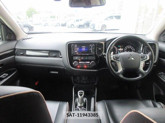 Mitsubishi OUTLANDER PHEV 2015-07 8414263-1