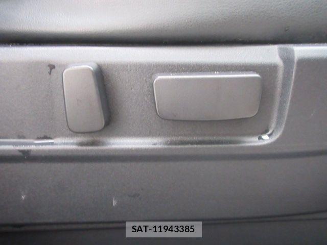 Mitsubishi OUTLANDER PHEV 2015-07 8414263-20