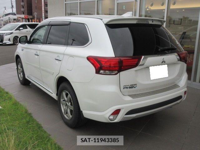 Mitsubishi OUTLANDER PHEV 2015-07 8414263-4