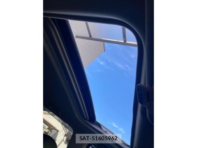 Mitsubishi OUTLANDER PHEV 2016-02 8414264-16