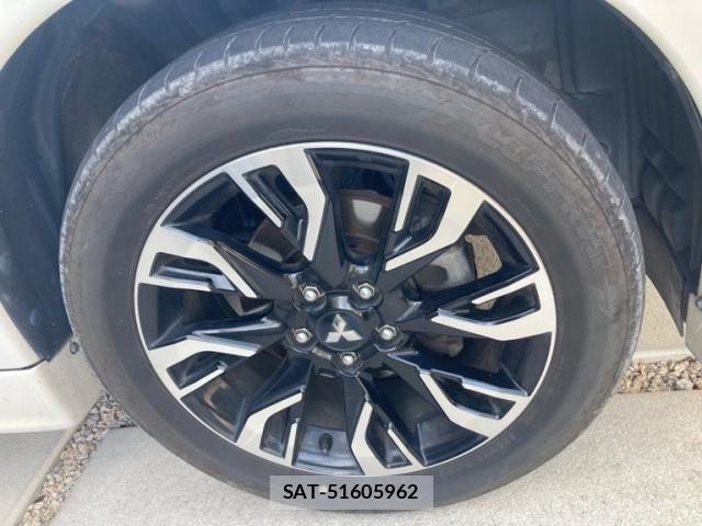 Mitsubishi OUTLANDER PHEV 2016-02 8414264-3