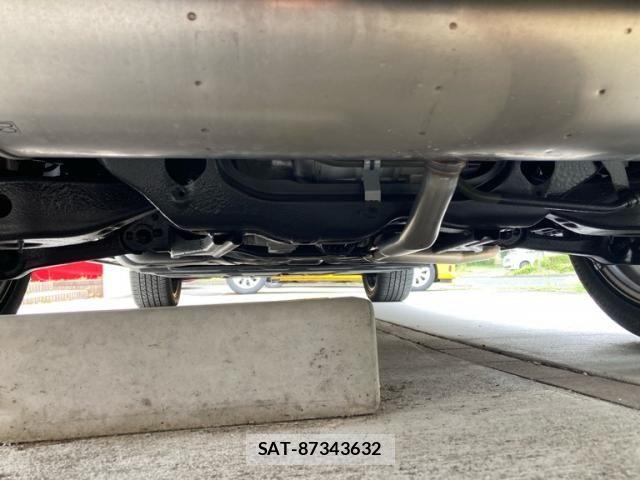 Mitsubishi OUTLANDER PHEV 2022-09 8414257-10
