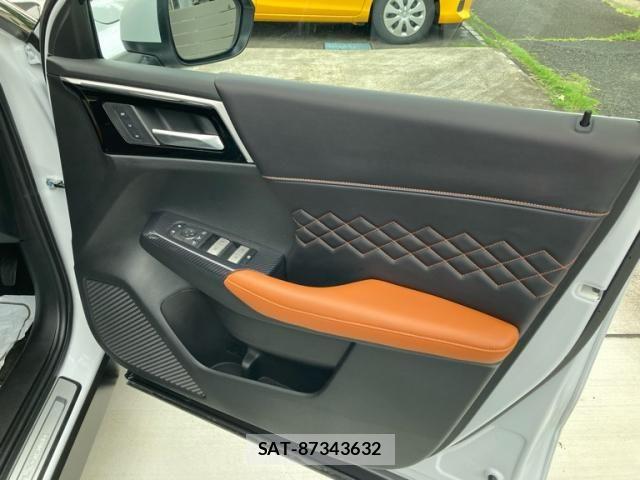 Mitsubishi OUTLANDER PHEV 2022-09 8414257-15