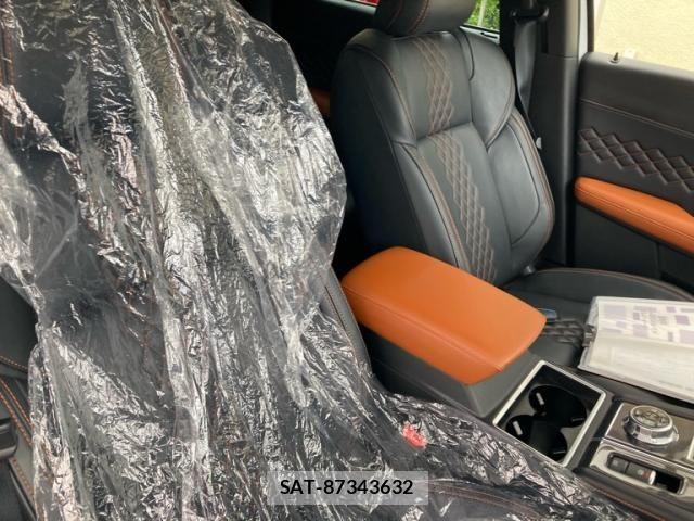 Mitsubishi OUTLANDER PHEV 2022-09 8414257-17