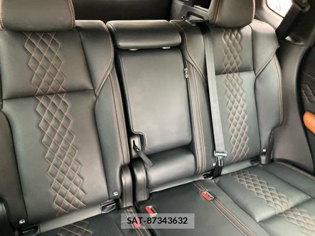 Mitsubishi OUTLANDER PHEV 2022-09 8414257-18