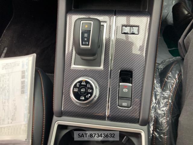Mitsubishi OUTLANDER PHEV 2022-09 8414257-22