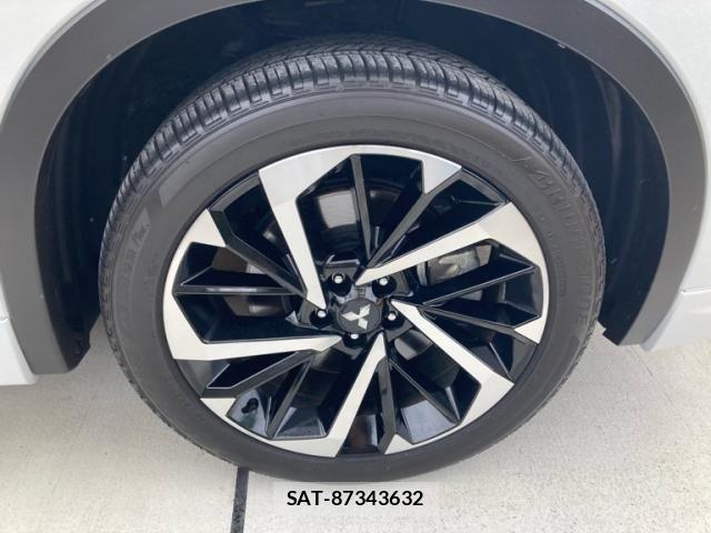 Mitsubishi OUTLANDER PHEV 2022-09 8414257-6