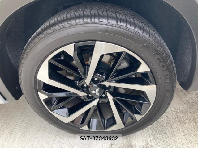 Mitsubishi OUTLANDER PHEV 2022-09 8414257-8
