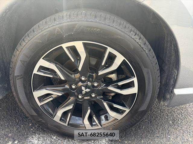 Mitsubishi OUTLANDER PHEV 2016-03 8438682-13