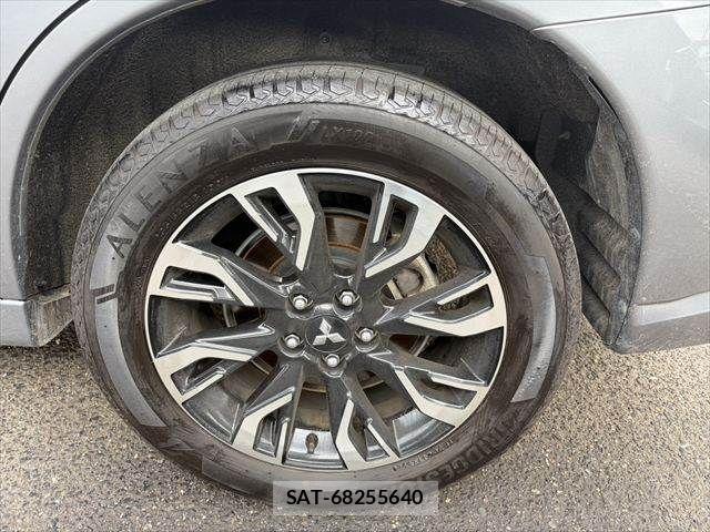 Mitsubishi OUTLANDER PHEV 2016-03 8438682-28