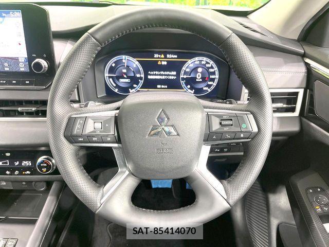 Mitsubishi OUTLANDER PHEV 2022-06 8438680-11