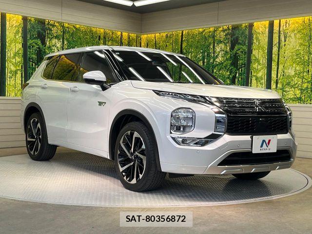 Mitsubishi OUTLANDER PHEV 2022-03 8438677-15